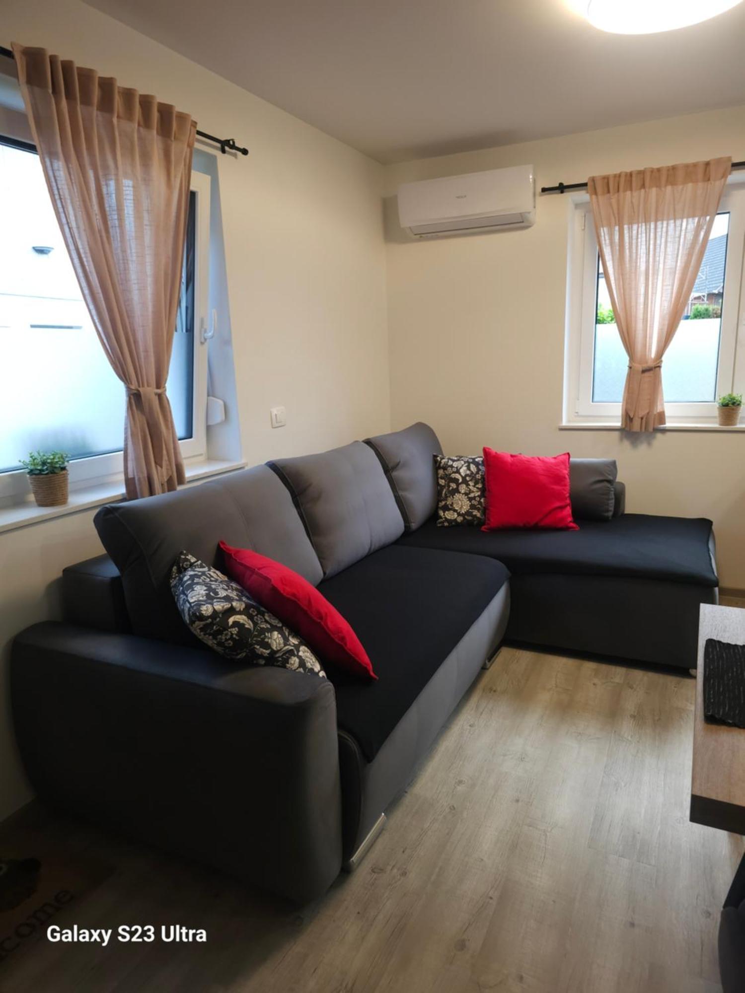 Prima Countryside Apartments Zirovnica Habitación foto